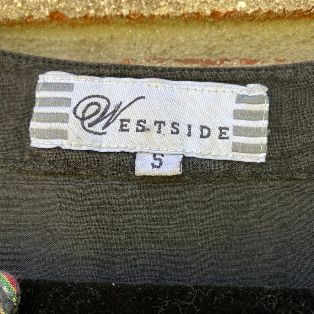 WESTSIDE Embroidered Tunic Top - Picture 2 of 8